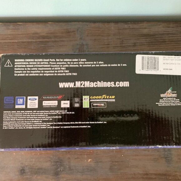 M2 Castline 1957 Chevrolet 210 Hardtop Die Cast Car - Picture 9 of 9